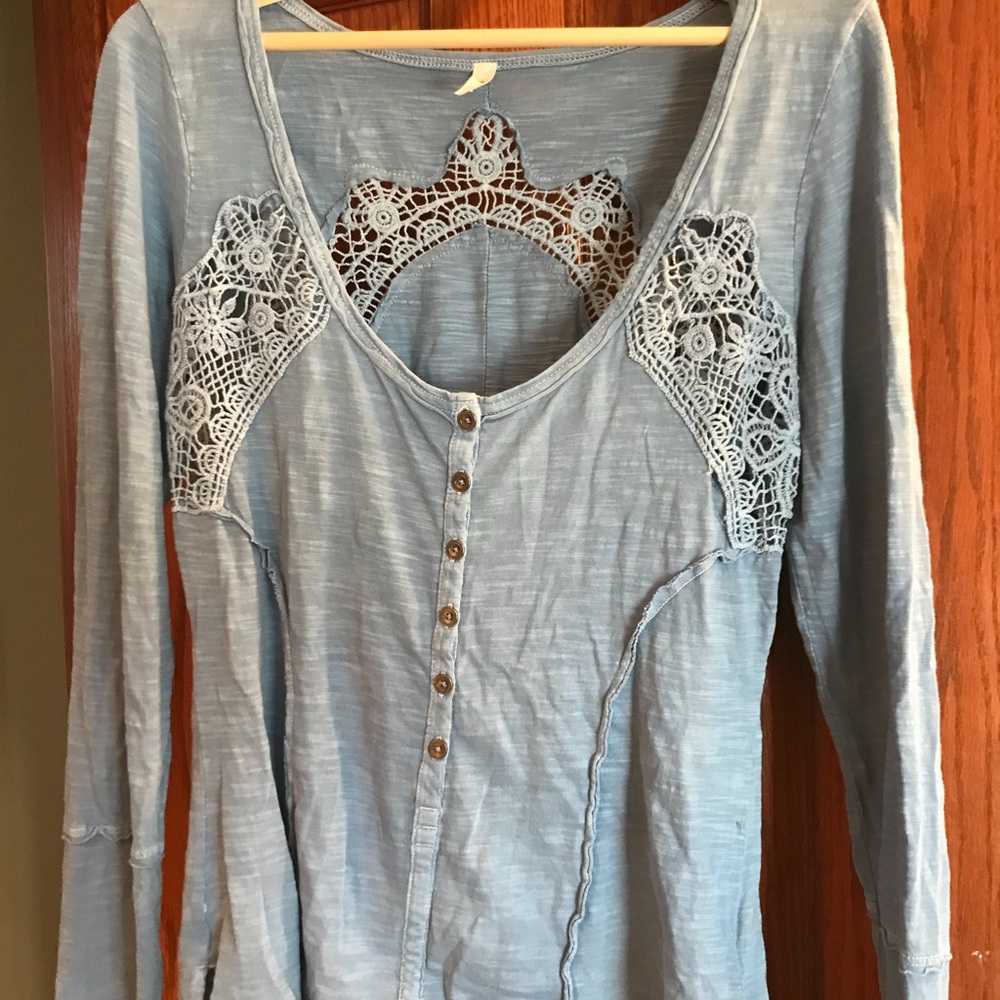 Free People Long Sleeve shirt size Large FLAW